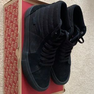 SK8-Hi Reissue